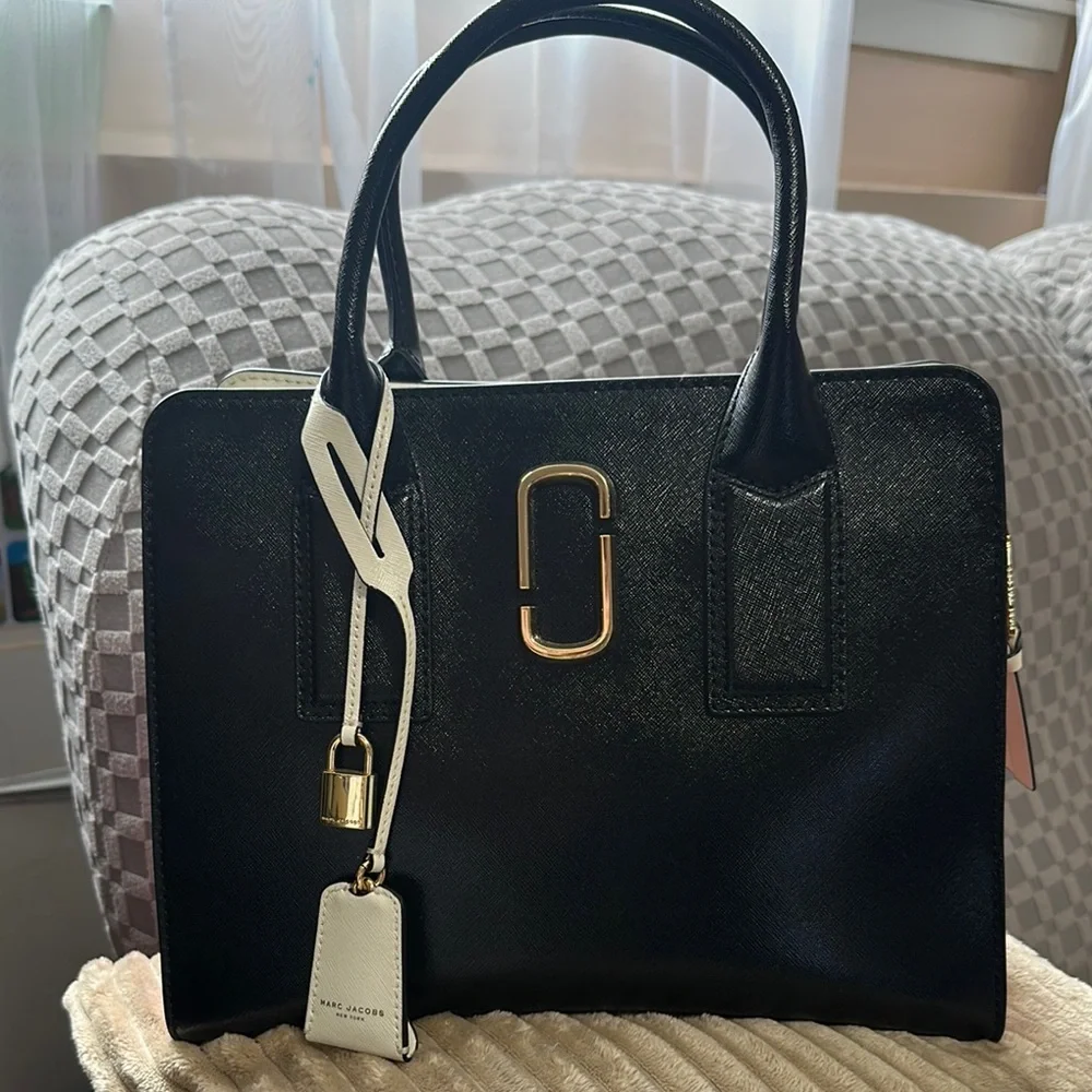 Marc Jacobs Black Big Shot leather Tote - Picture 2 of 11